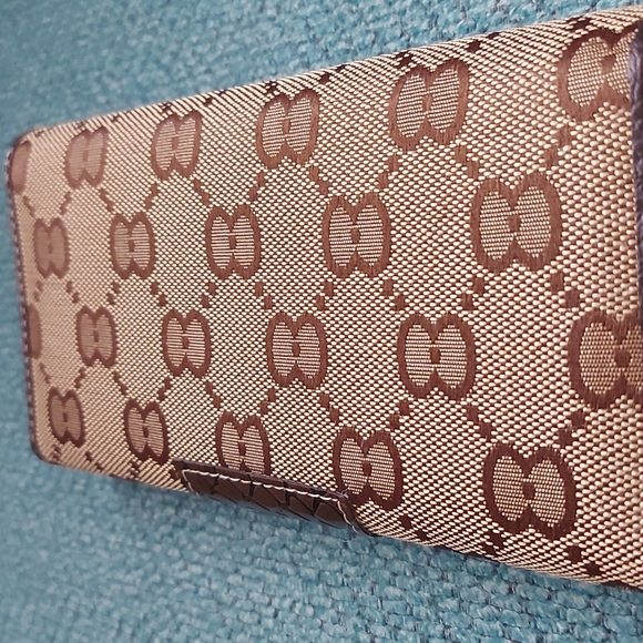 TRI FOLD WALLET! - Picture 3 of 4